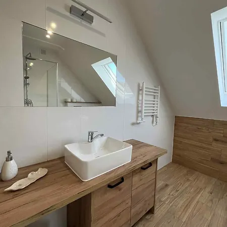 Badz Blisko Jurkow (Limanowa)