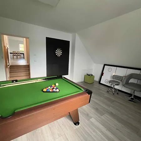 Badz Blisko * Jurkow (Limanowa)